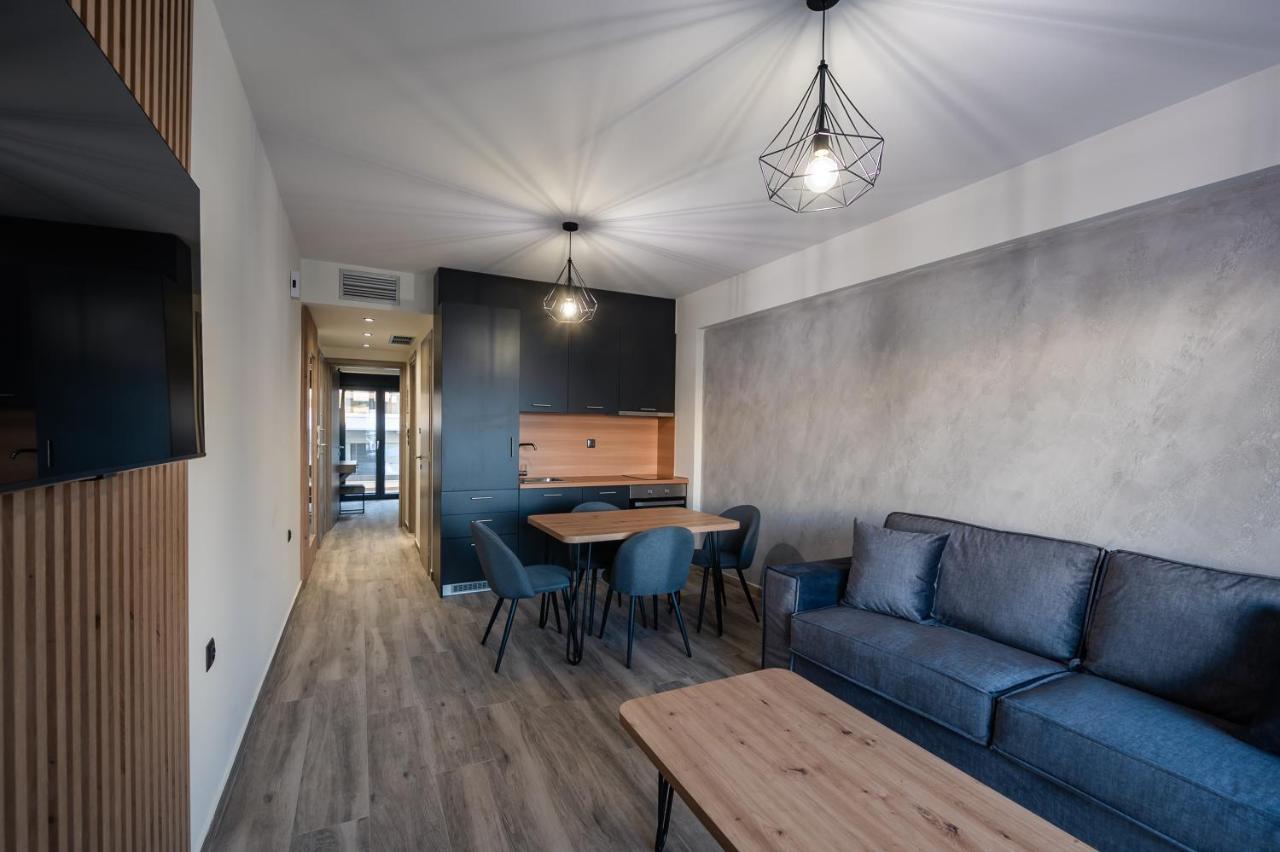 Blue Wave Luxury Suites Nea Iraklitsa Exterior foto