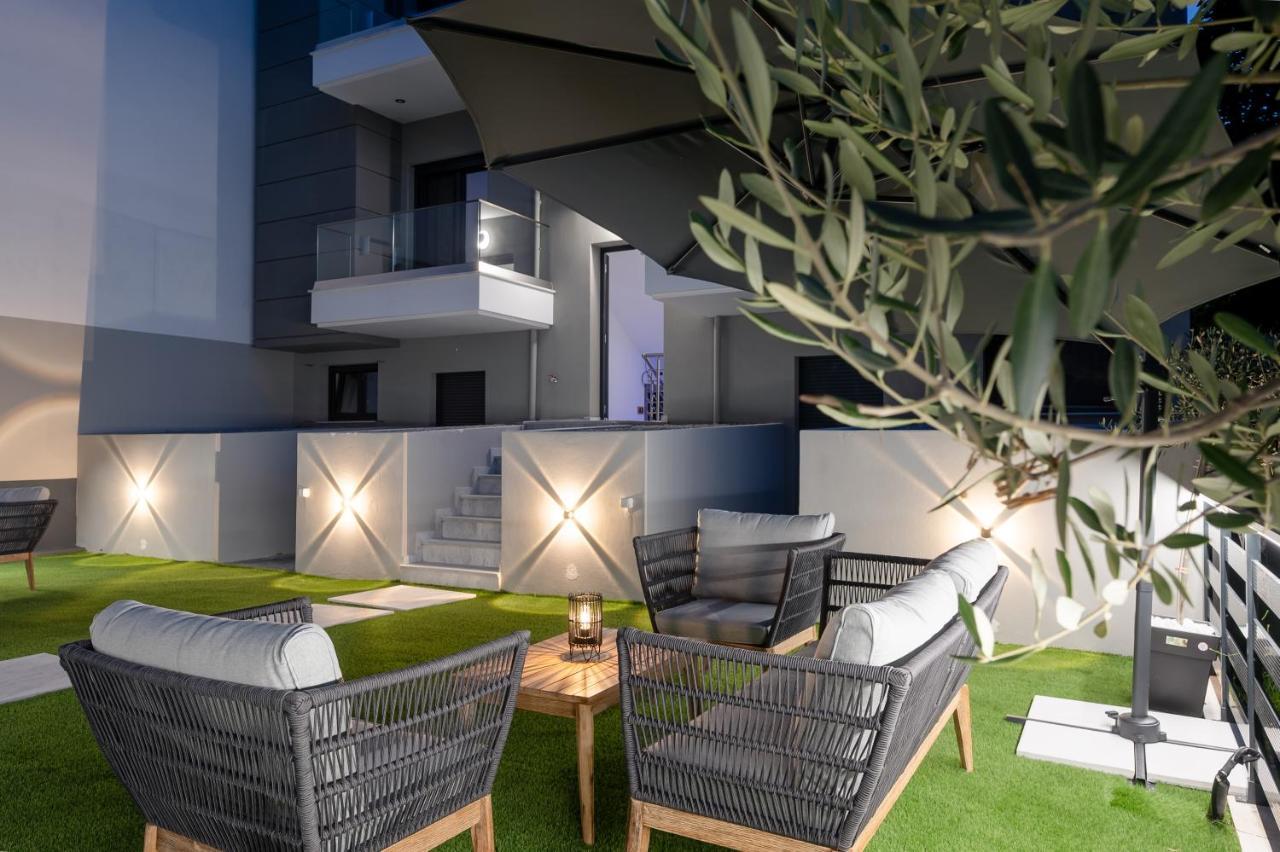 Blue Wave Luxury Suites Nea Iraklitsa Exterior foto